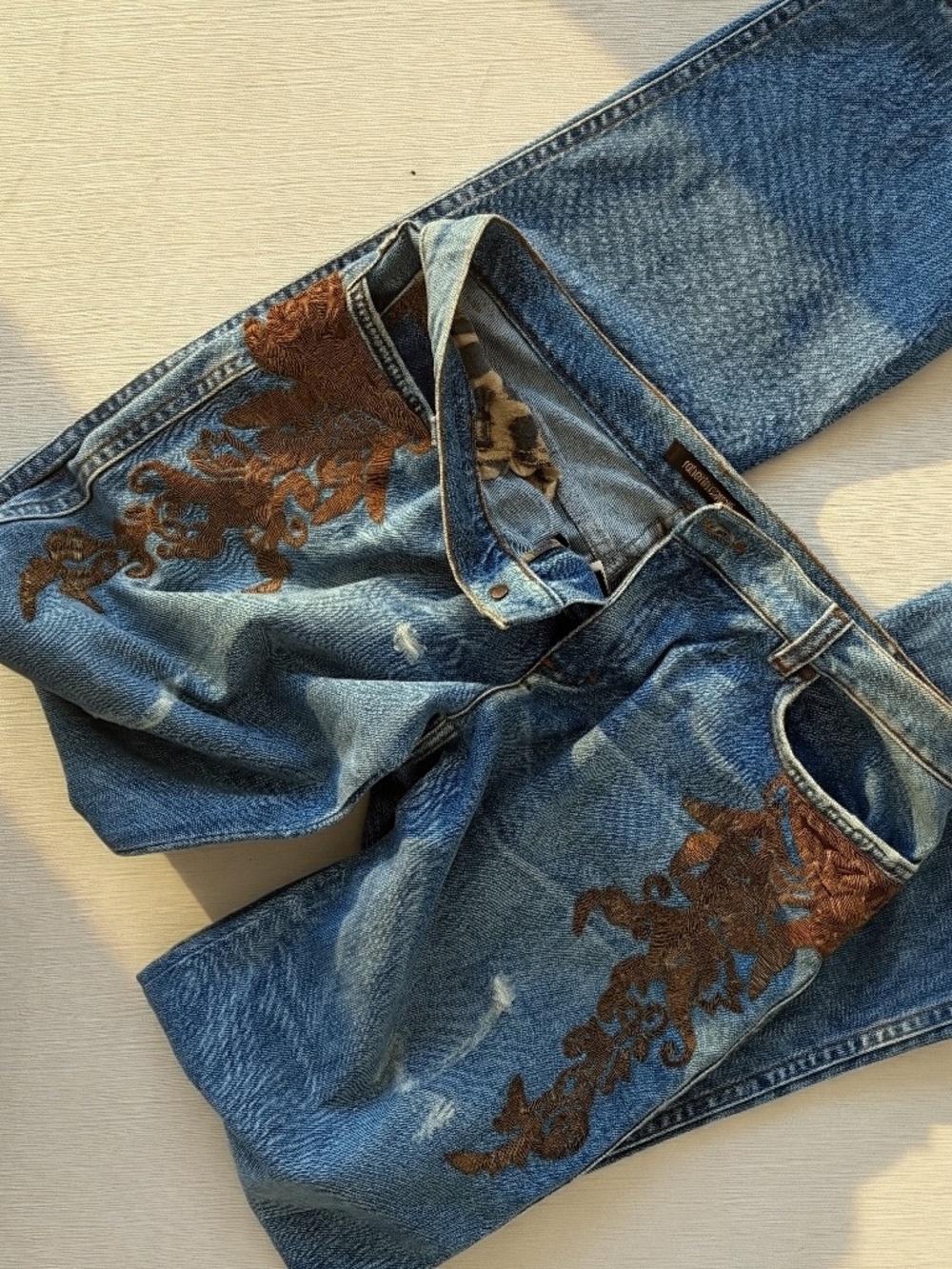 Roberto Cavalli Y2K Embroidered Distressed Jeans Made in Italy Size 44 / US 8